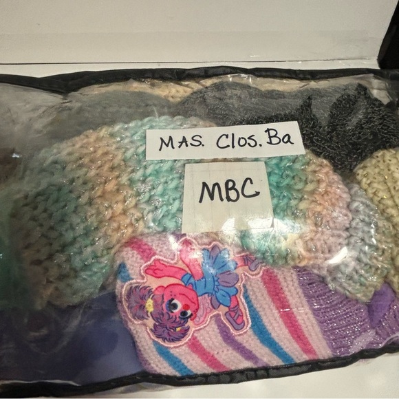 Cable knit beanie toboggan pom-pom tan metallic gold preowned 4-8 yrs - Picture 8 of 8